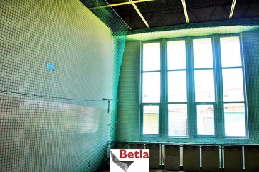 Siatki Mosina - Siatka na piłkochwyty na sale sportowe i hale gimnastyczne dla terenów Mosiny